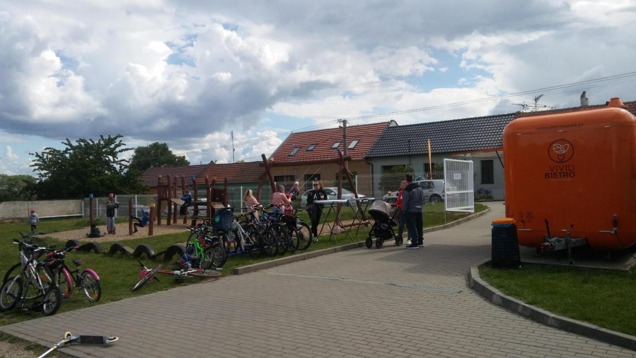 Za Vodou Guest House Moravská Nová Ves Bagian luar foto