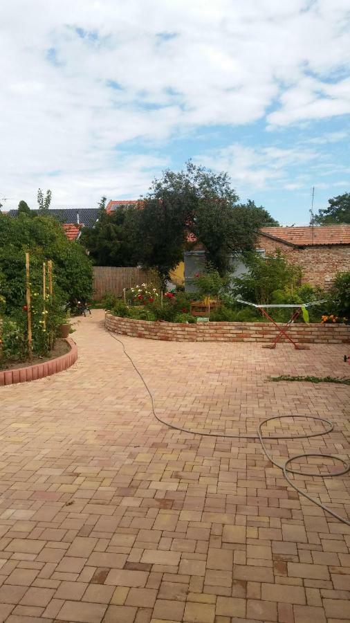 Za Vodou Guest House Moravská Nová Ves Bagian luar foto